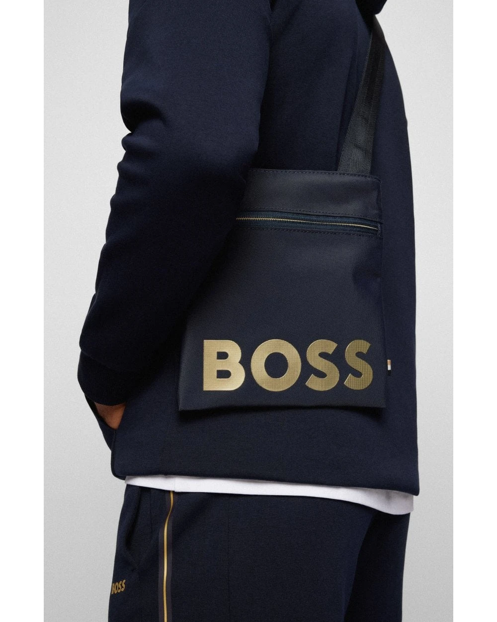 BOSS Mens Catch Y_S Zip Envelope Bag, Dark Blue Bag 4 BOSS Mens Catch Y_S Zip Envelope Bag, Dark Blue Bag - Image 2